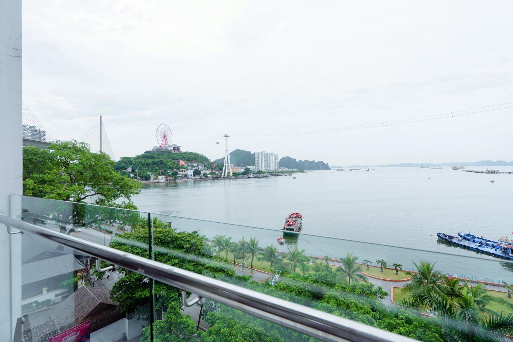 Bach Dang Ha Long Hotel Esterno foto